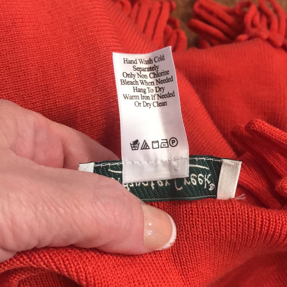 Beautiful Shawl - Picture 3 of 5